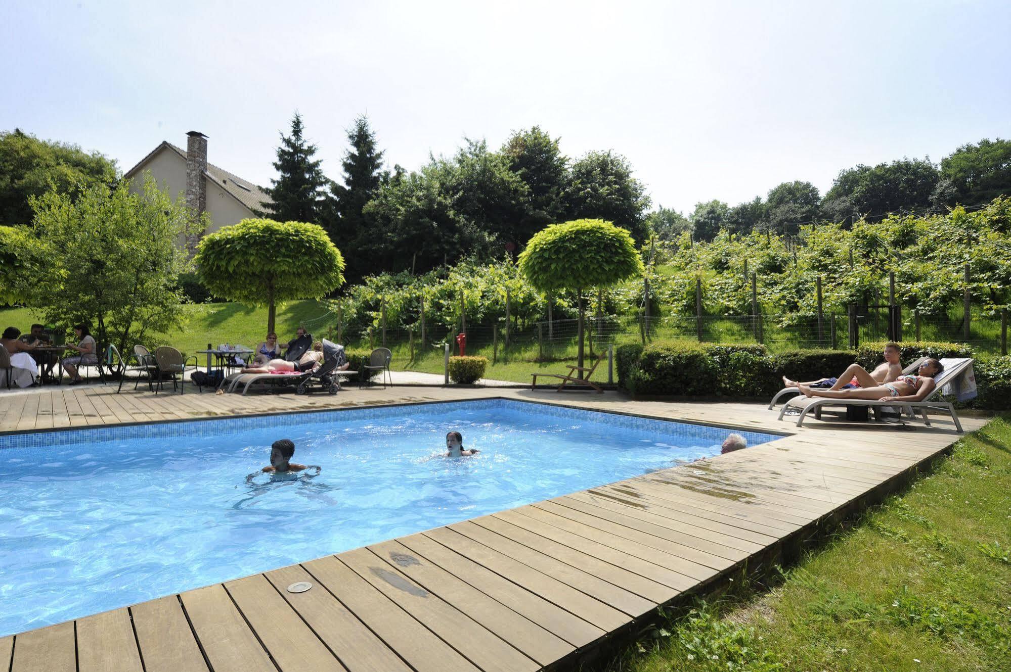 Hotel Restaurant Van Der Valk Nivelles-Sud Eksteriør bilde